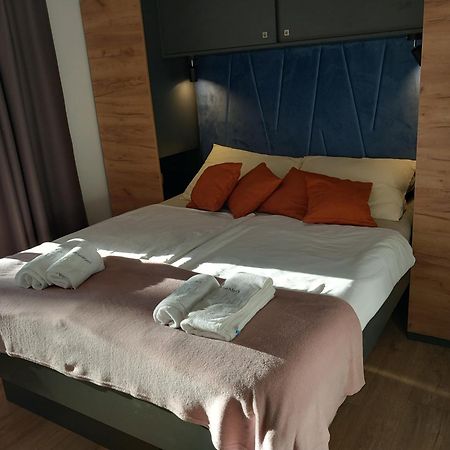 Mobile Home Anamari Biograd na Moru Kültér fotó