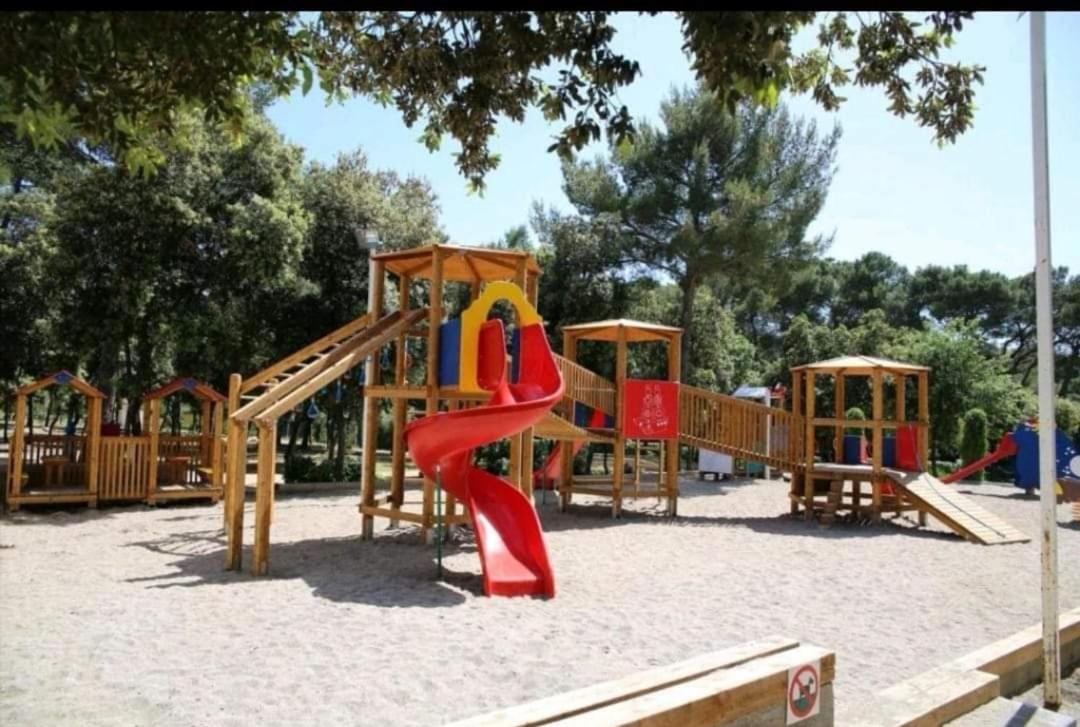 Mobile Home Anamari Biograd na Moru Kültér fotó