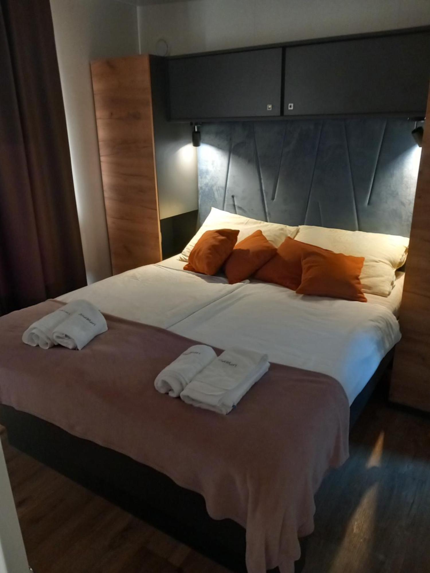 Mobile Home Anamari Biograd na Moru Kültér fotó
