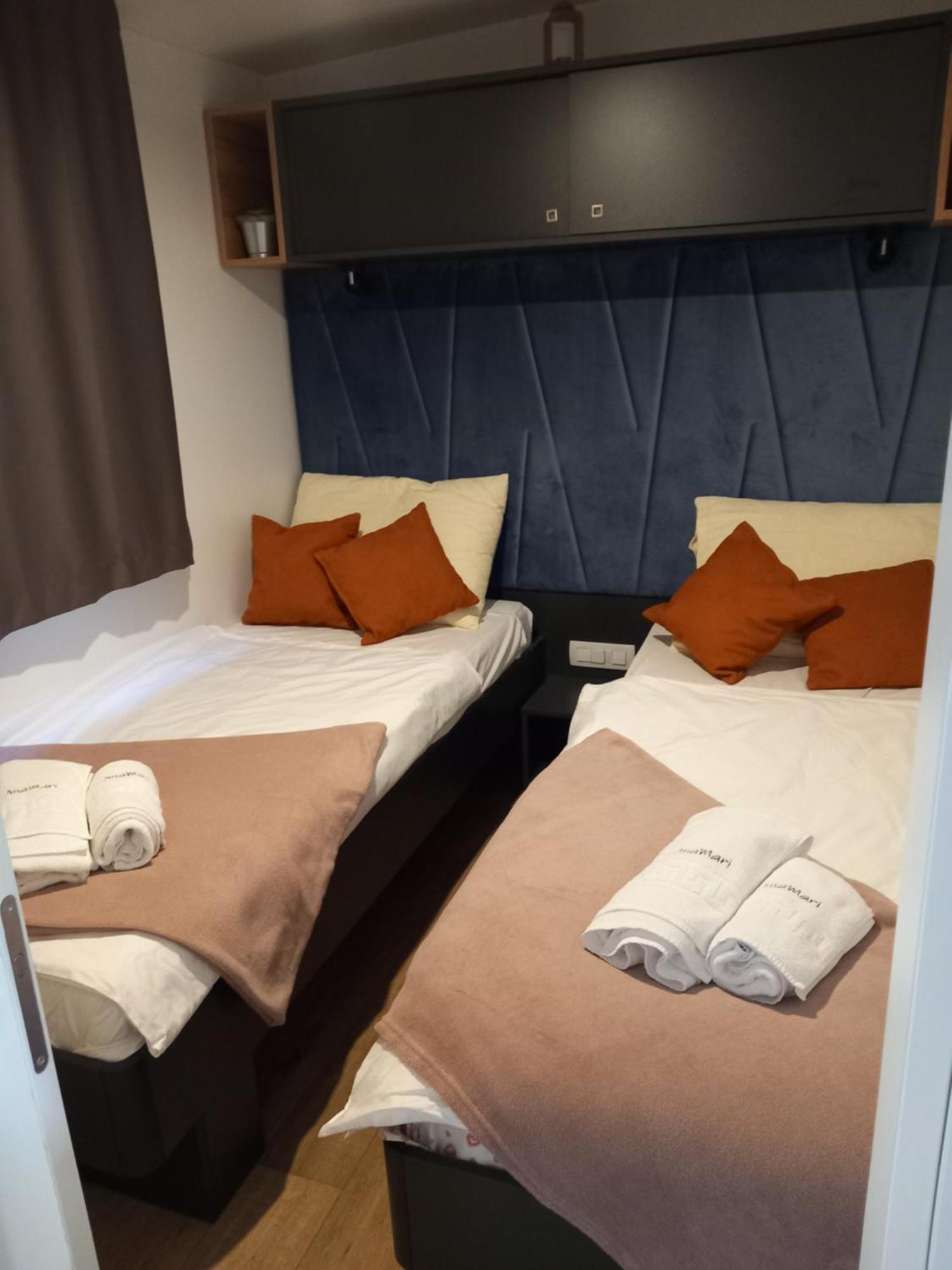 Mobile Home Anamari Biograd na Moru Kültér fotó