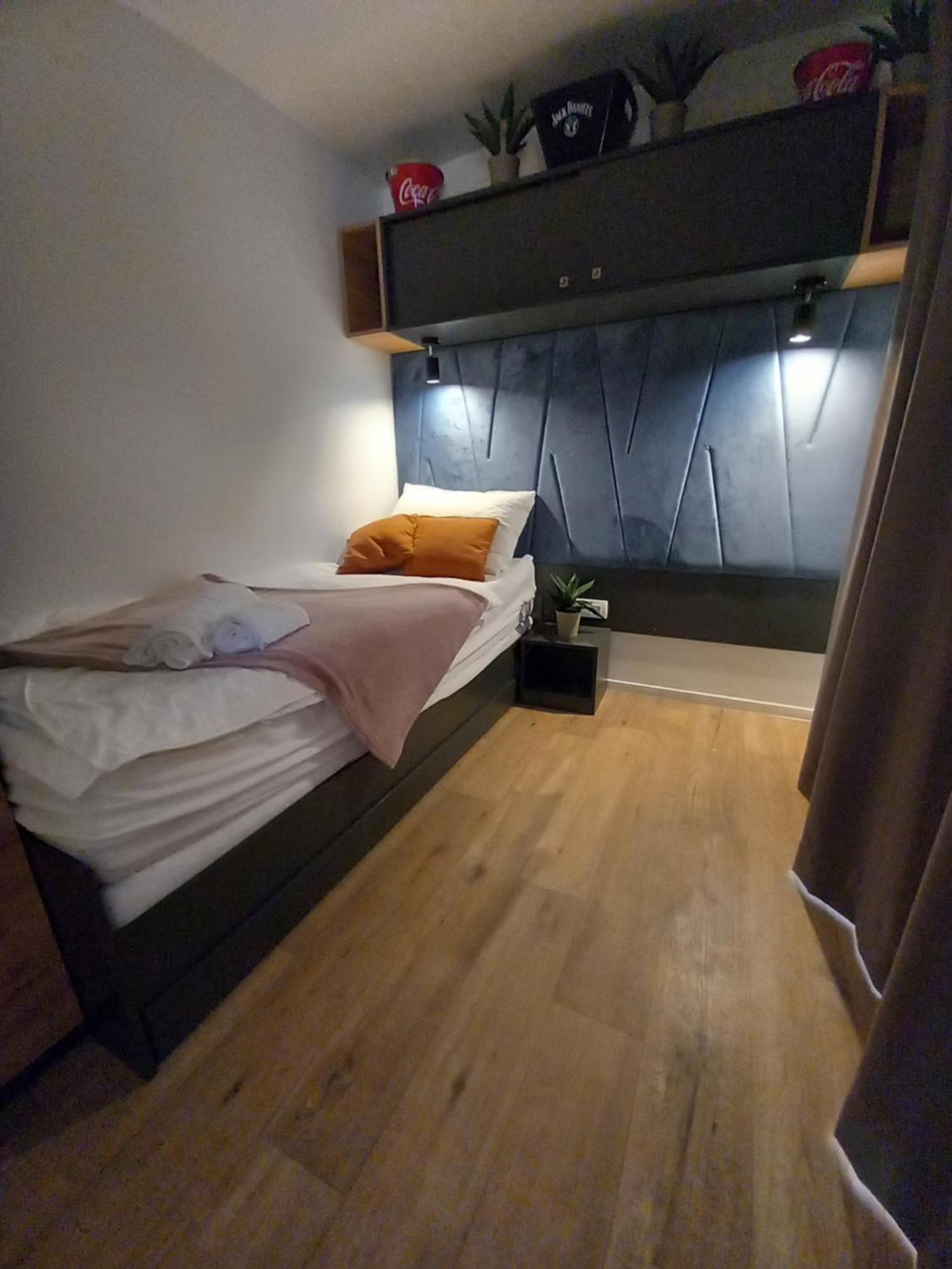 Mobile Home Anamari Biograd na Moru Kültér fotó